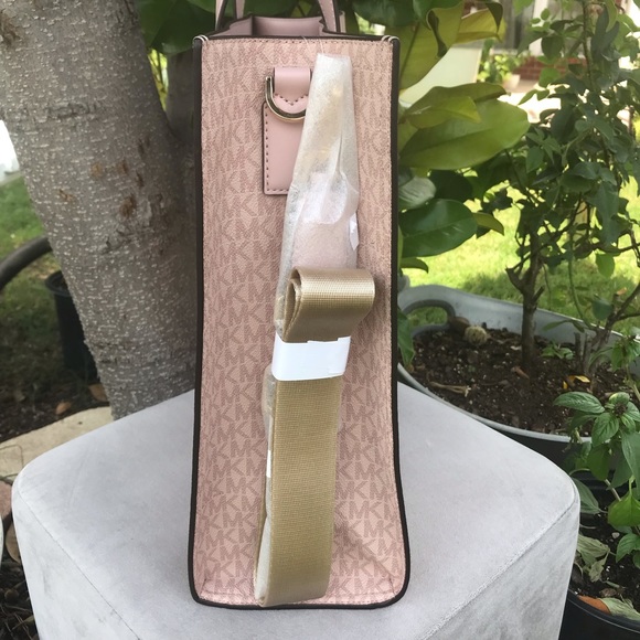 Nwt! MICHAEL KORS TOTE PURSE - Picture 4 of 6